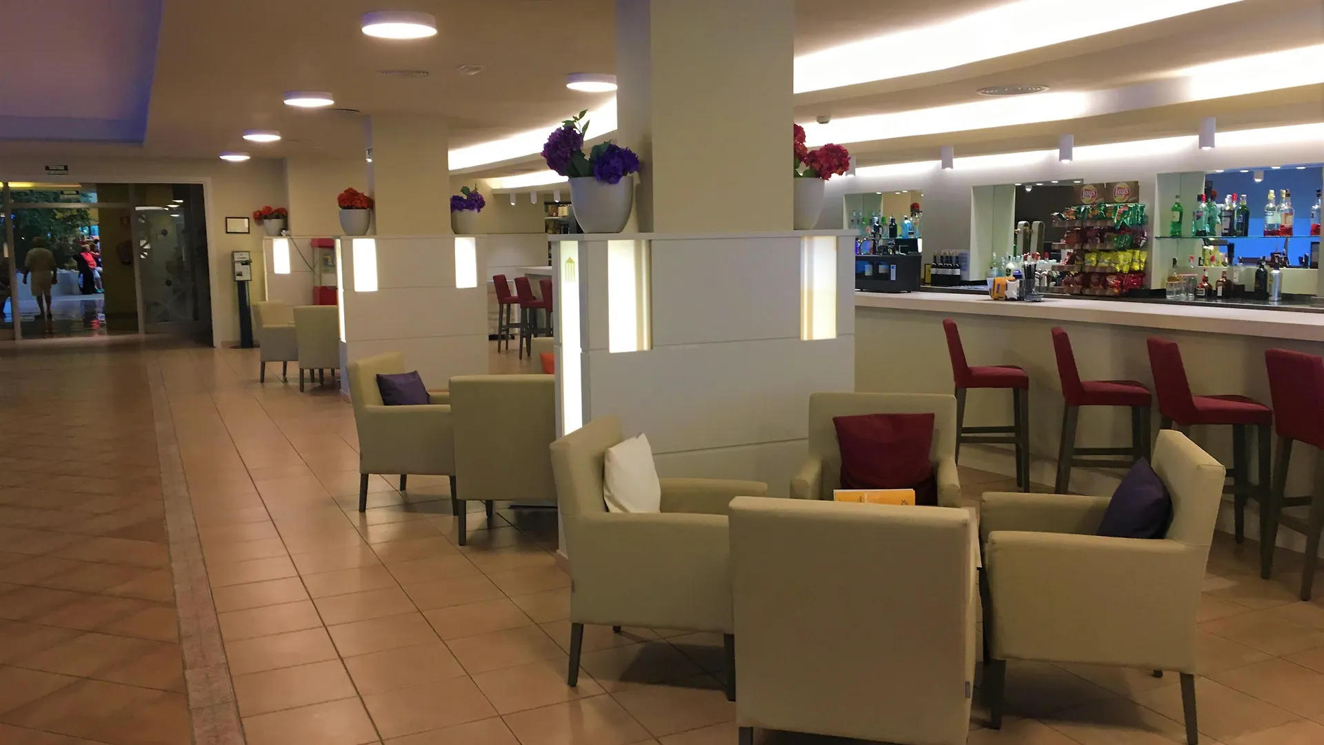 **** Ξενοδοχείο Ohtels Vil-La Romana Σαλού Ισπανία