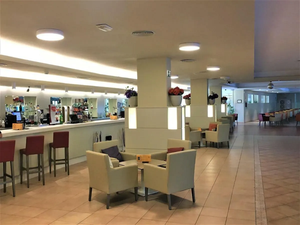Ohtels Vil-La Romana Salou 4*,